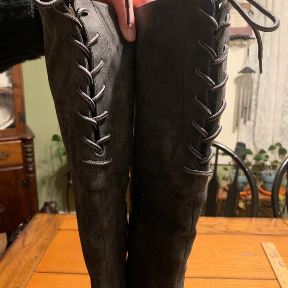 Knee high charcoal suede boots - Picture 2 of 7